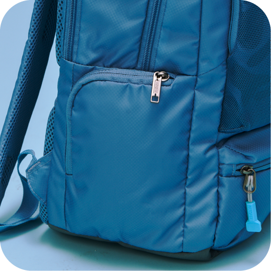 便利な小物用ポケットが充実